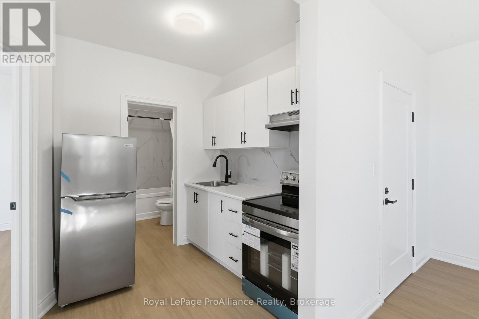 4 - 380 Park Street N, Peterborough (Town Ward 3), Ontario  K9H 4P8 - Photo 2 - X14125210
