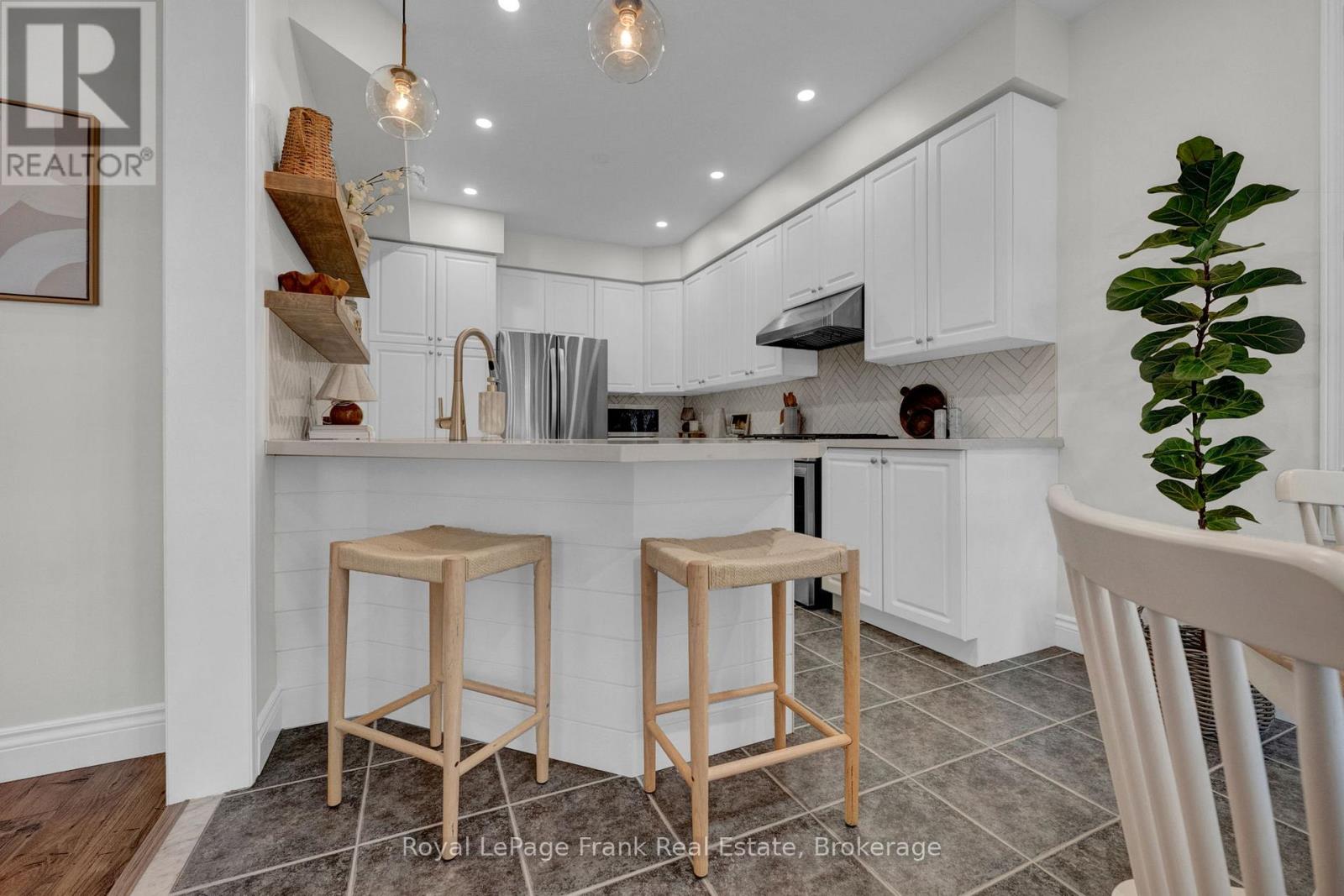 166 Harmer Drive, Clarington (Newcastle), Ontario  L1B 1P9 - Photo 12 - E14125362