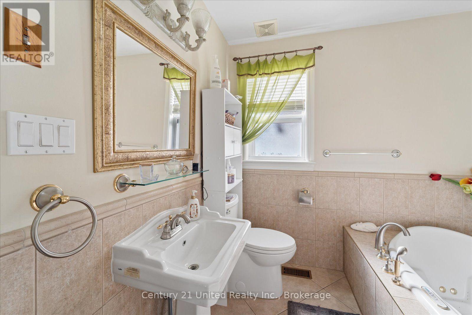 566 Sherbrooke Street, Peterborough (Town Ward 3), Ontario  K9J 2P5 - Photo 24 - X14125382