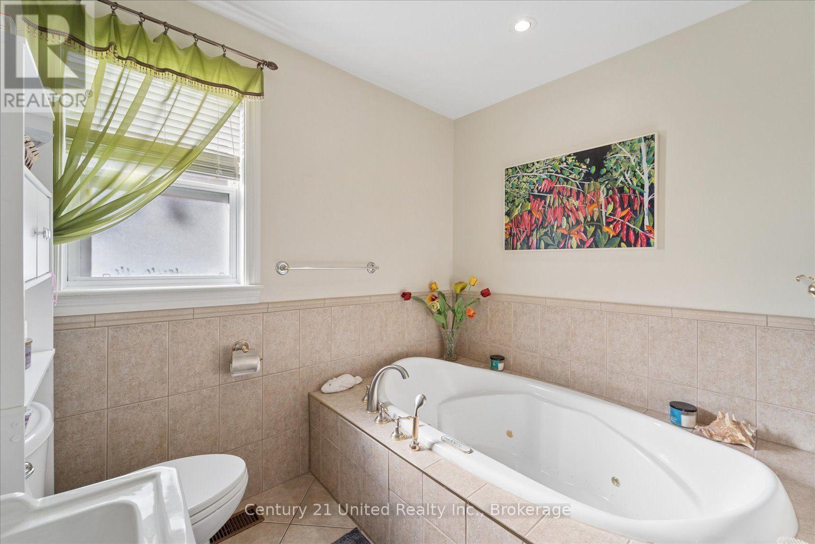 566 Sherbrooke Street, Peterborough (Town Ward 3), Ontario  K9J 2P5 - Photo 25 - X14125382