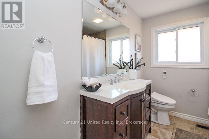 851 Timothy Street, Peterborough (Northcrest Ward 5), Ontario  K9H 6H5 - Photo 27 - X14127514