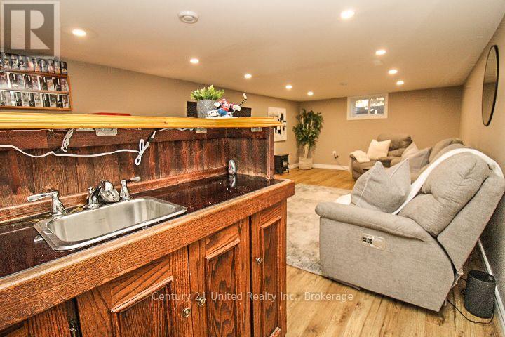 851 Timothy Street, Peterborough (Northcrest Ward 5), Ontario  K9H 6H5 - Photo 31 - X14127514