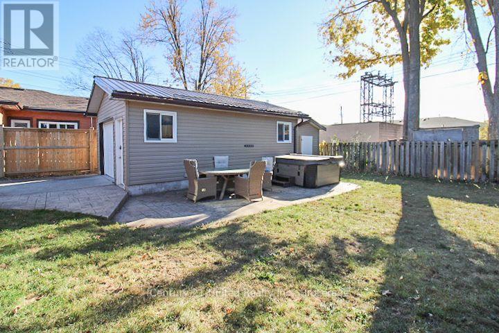 851 Timothy Street, Peterborough (Northcrest Ward 5), Ontario  K9H 6H5 - Photo 4 - X14127514