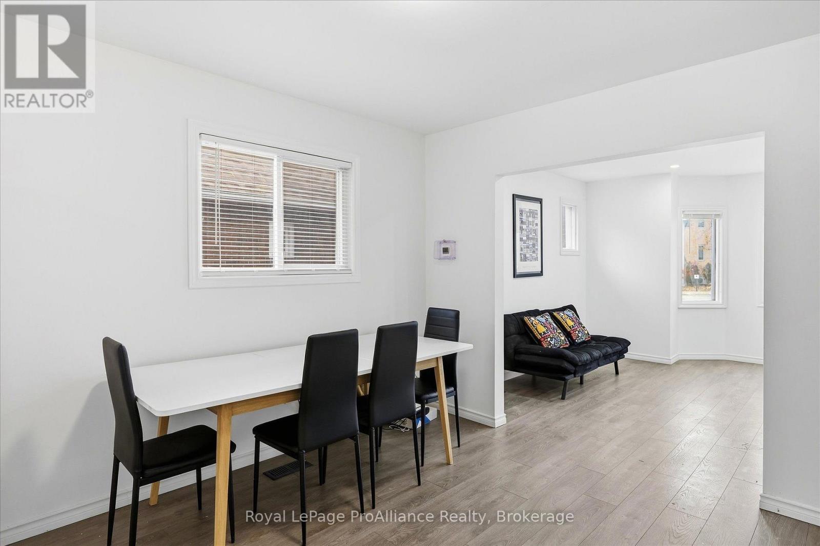 1310 Clonsilla Avenue, Peterborough (Town Ward 3), Ontario  K9J 5Z2 - Photo 14 - X14128330