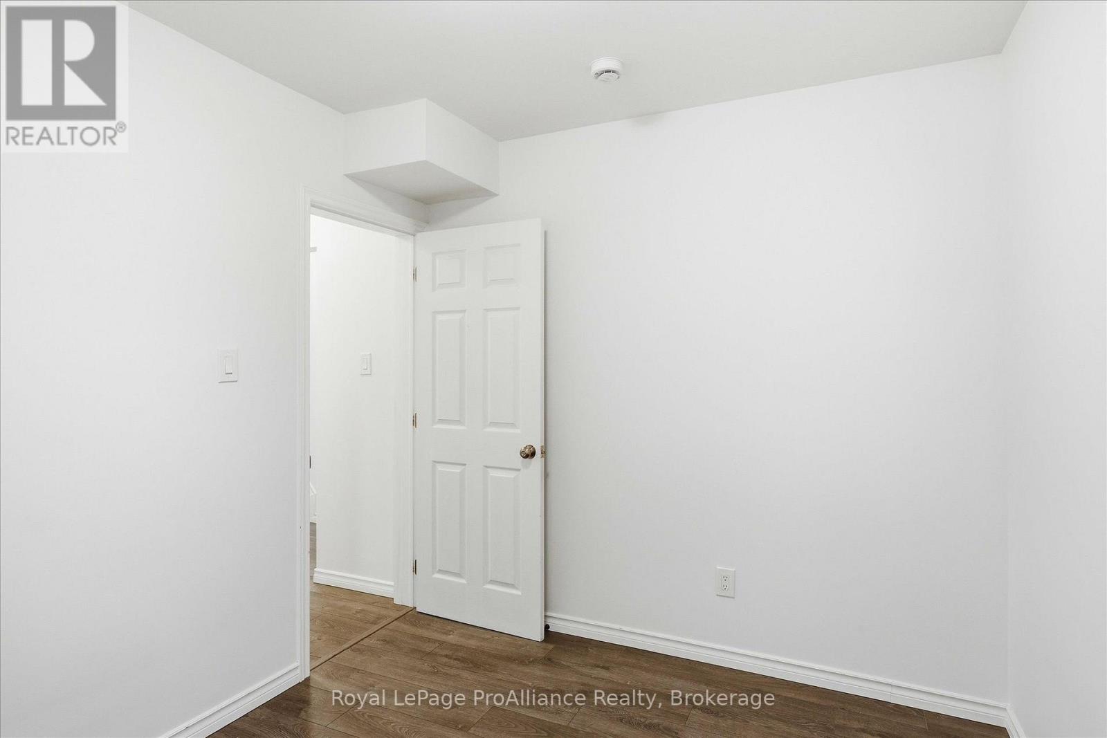 1310 Clonsilla Avenue, Peterborough (Town Ward 3), Ontario  K9J 5Z2 - Photo 21 - X14128330