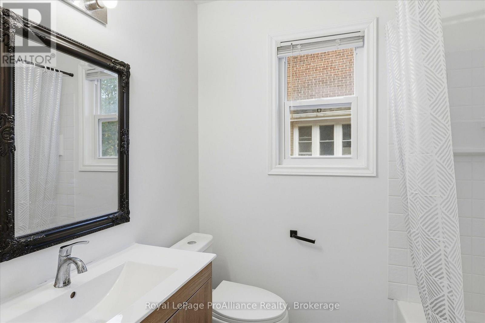 1310 Clonsilla Avenue, Peterborough (Town Ward 3), Ontario  K9J 5Z2 - Photo 23 - X14128330