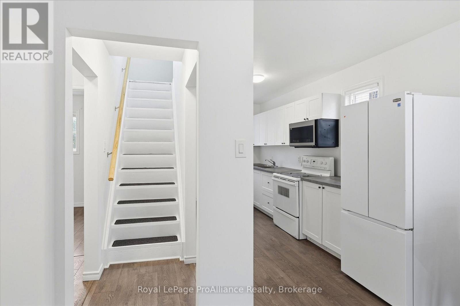 1310 Clonsilla Avenue, Peterborough (Town Ward 3), Ontario  K9J 5Z2 - Photo 26 - X14128330