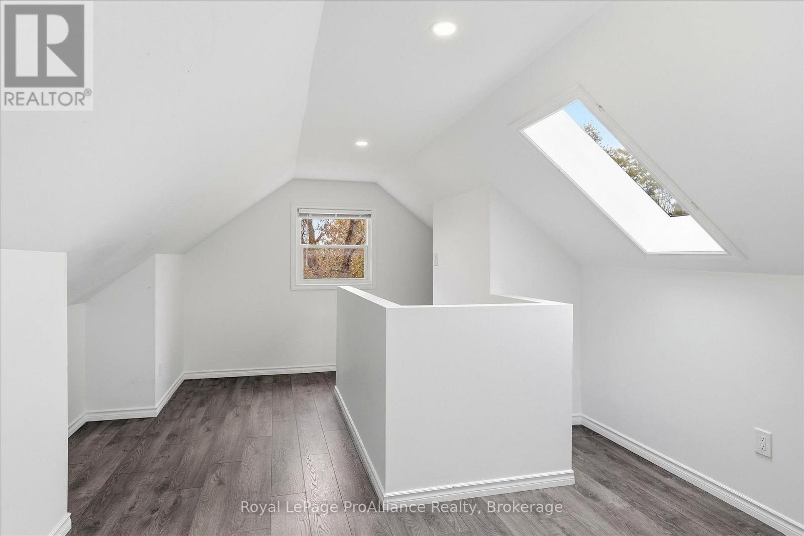 1310 Clonsilla Avenue, Peterborough (Town Ward 3), Ontario  K9J 5Z2 - Photo 27 - X14128330