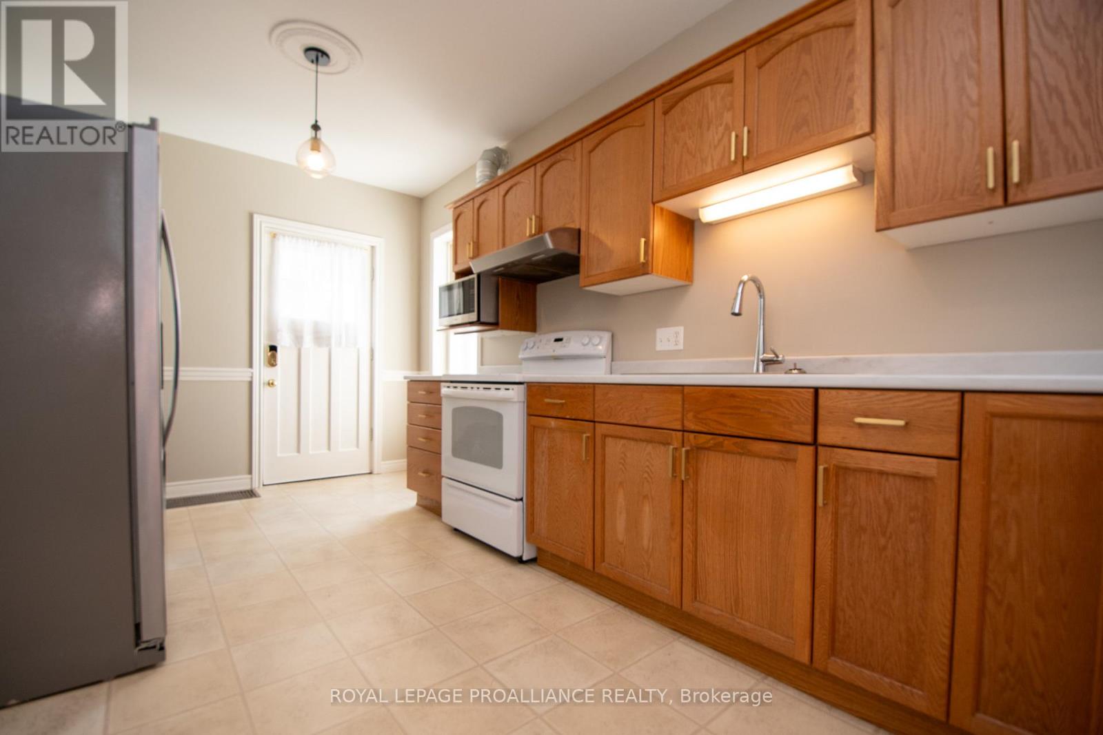 237 Prince Street, Peterborough (Town Ward 3), Ontario  K9J 2A6 - Photo 15 - X14129338