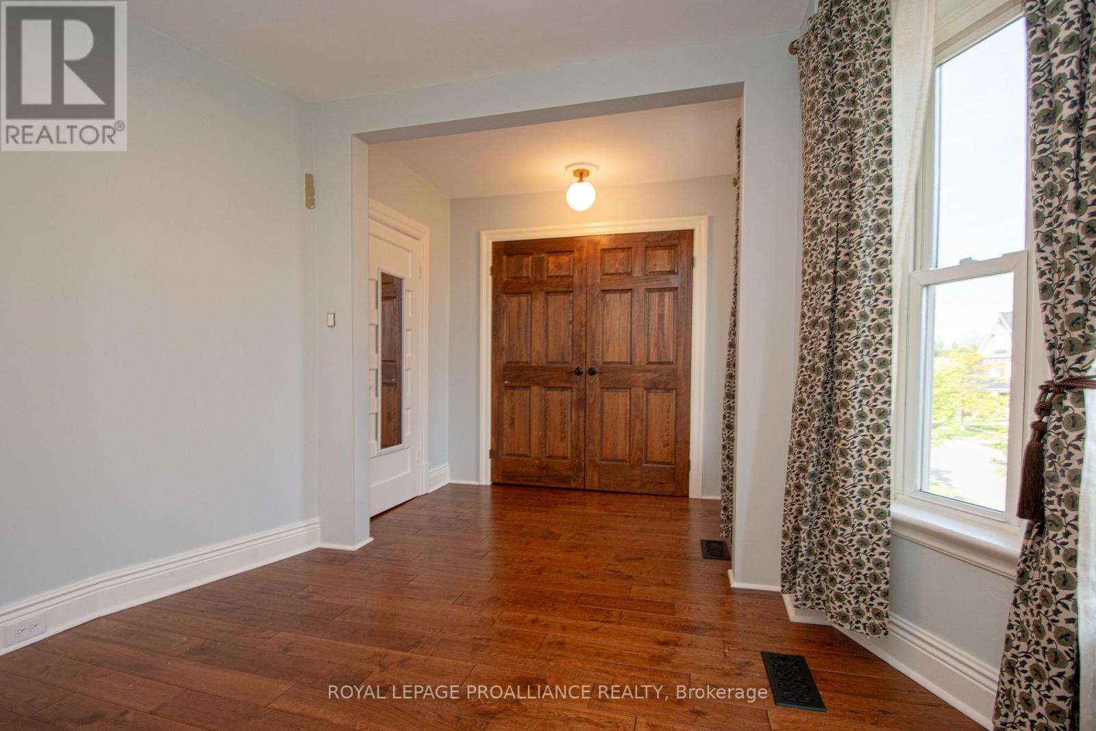 237 Prince Street, Peterborough (Town Ward 3), Ontario  K9J 2A6 - Photo 22 - X14129338