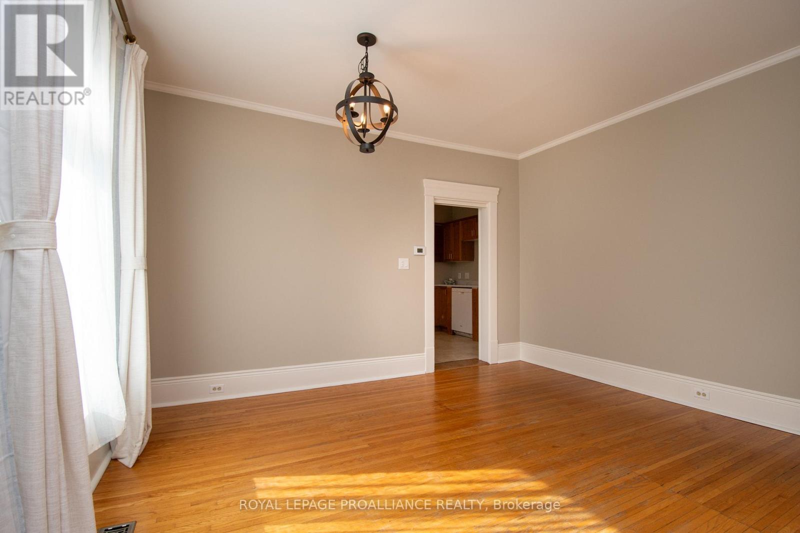 237 Prince Street, Peterborough (Town Ward 3), Ontario  K9J 2A6 - Photo 9 - X14129338