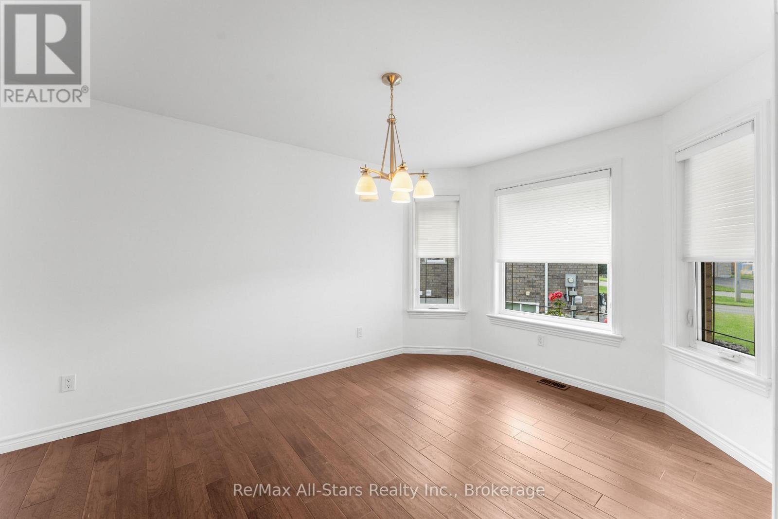 65 Liam Street, Kawartha Lakes (Lindsay), Ontario  K9V 0J4 - Photo 7 - X14132094