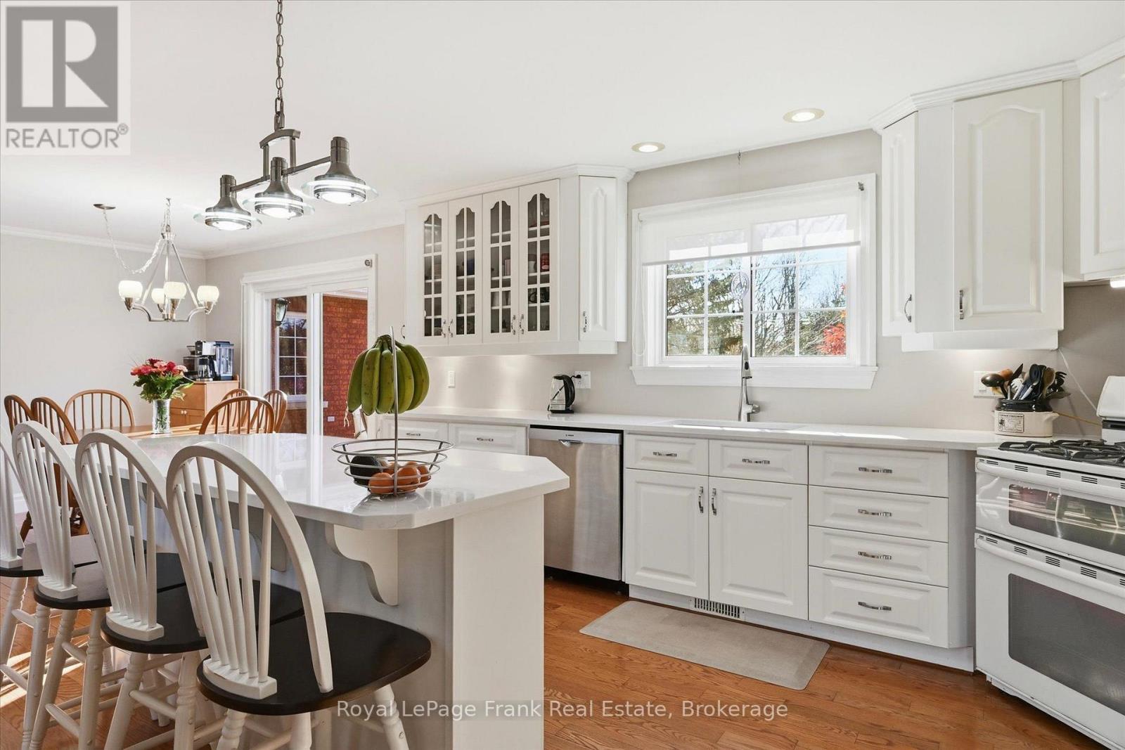 1651 Hilliard Street, Selwyn, Ontario  K9J 6X2 - Photo 6 - X14132316