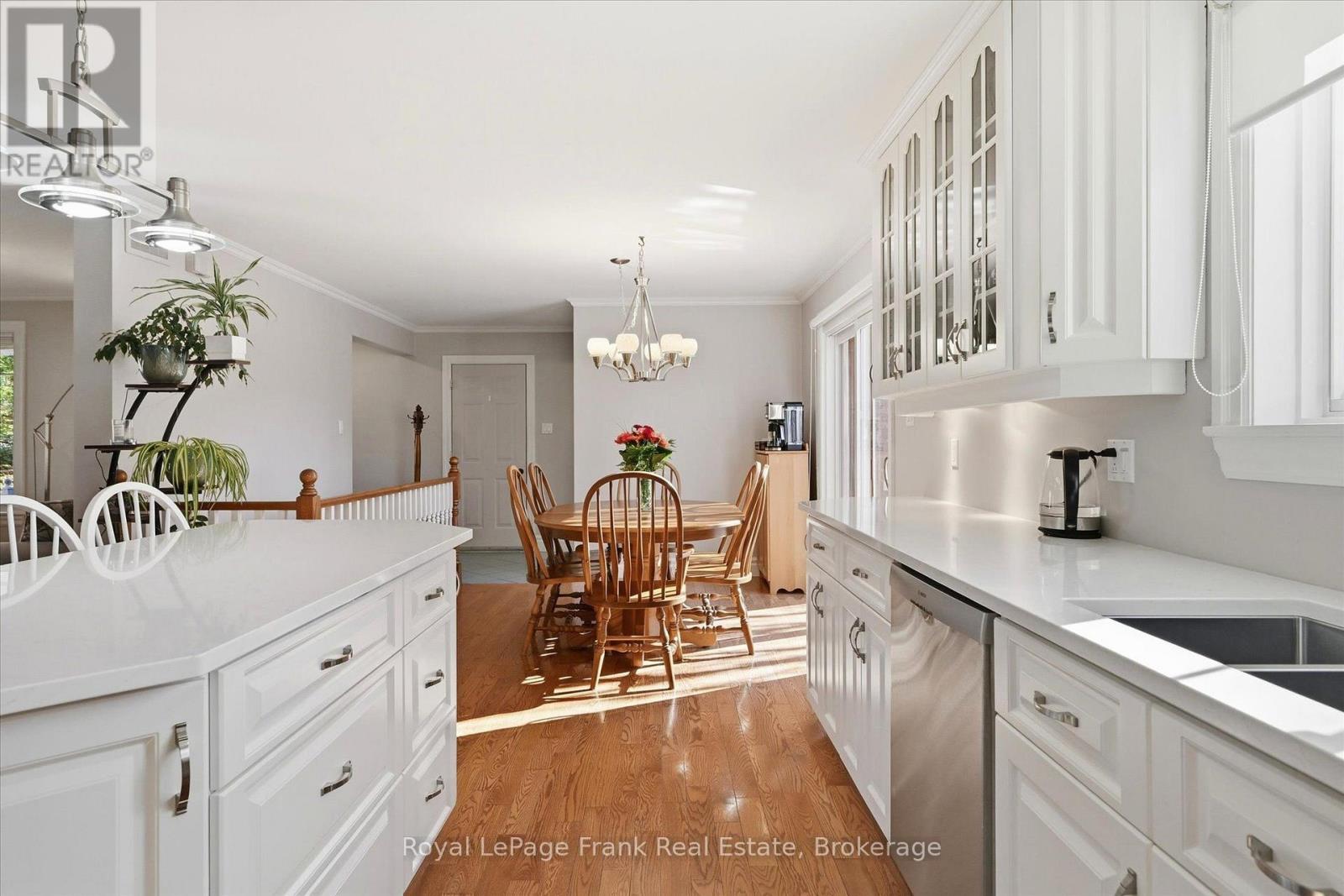 1651 Hilliard Street, Selwyn, Ontario  K9J 6X2 - Photo 8 - X14132316