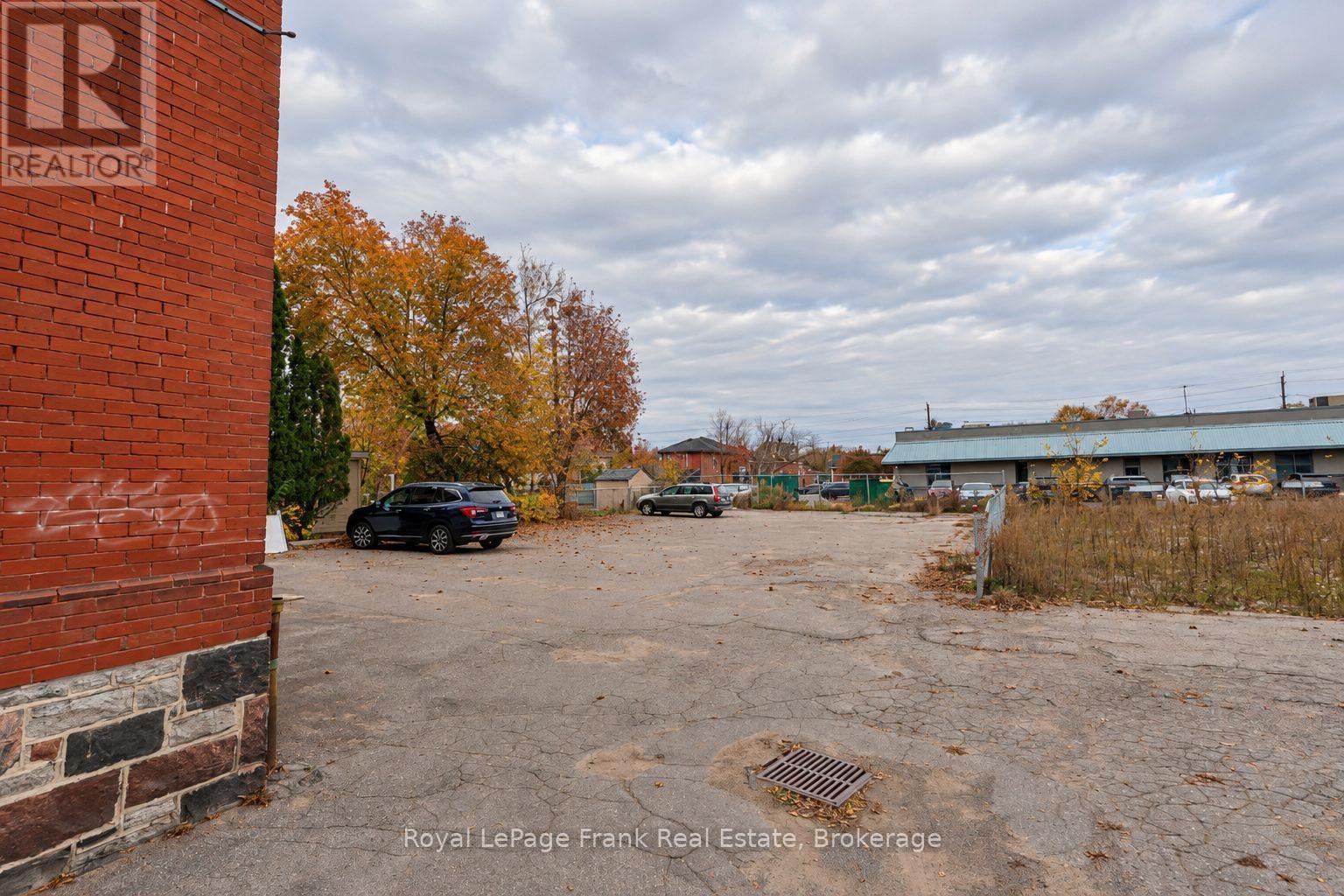176 Mcdonnel Street, Peterborough (Town Ward 3), Ontario  K9H 2V9 - Photo 11 - X14132580