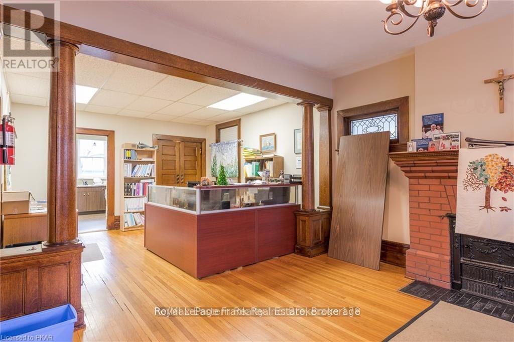 176 Mcdonnel Street, Peterborough (Town Ward 3), Ontario  K9H 2V9 - Photo 4 - X14132580
