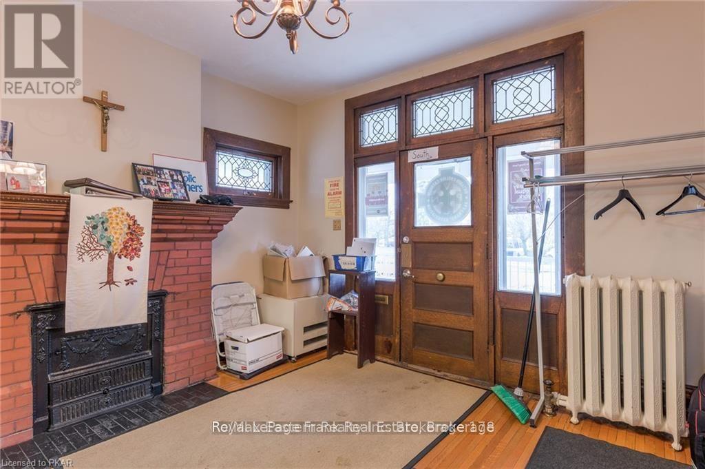 176 Mcdonnel Street, Peterborough (Town Ward 3), Ontario  K9H 2V9 - Photo 7 - X14132580