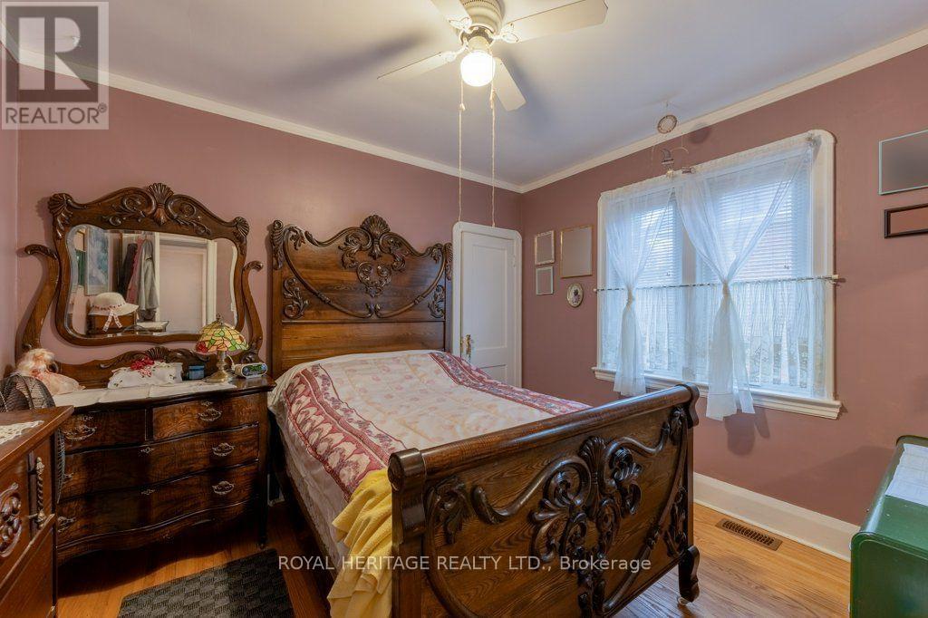 14 Stewart Place, Peterborough (Town Ward 3), Ontario  K9J 3L9 - Photo 13 - X14133130