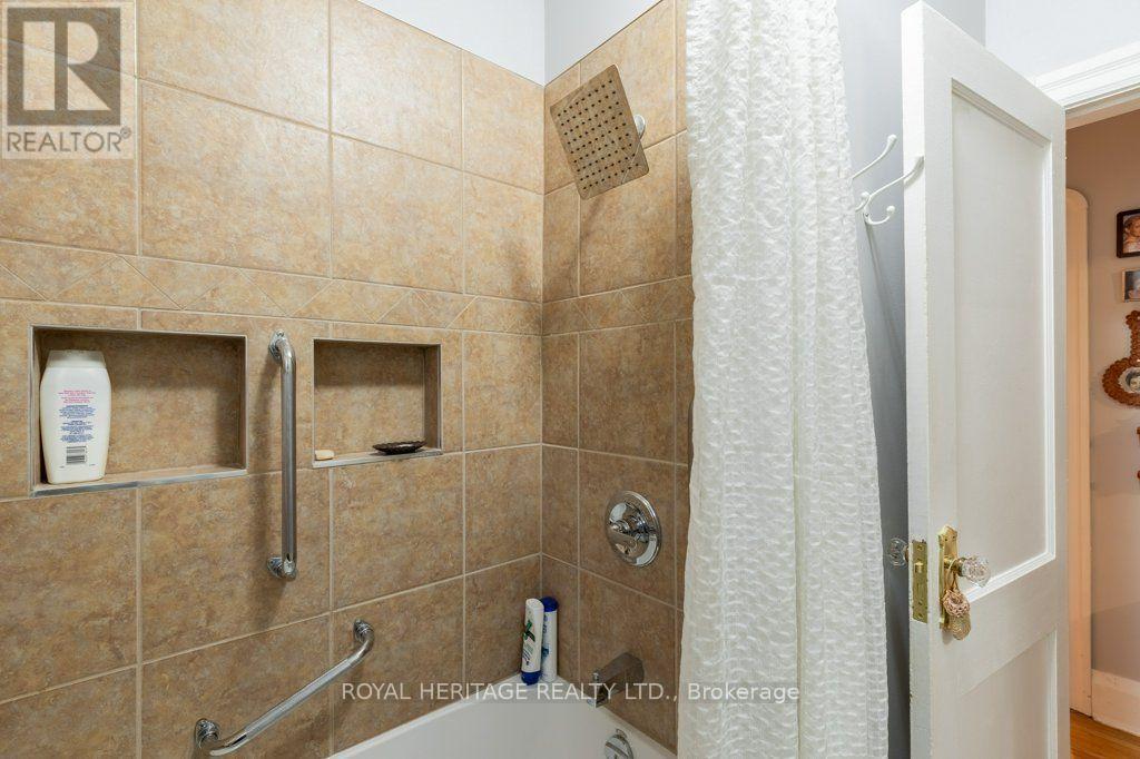 14 Stewart Place, Peterborough (Town Ward 3), Ontario  K9J 3L9 - Photo 16 - X14133130