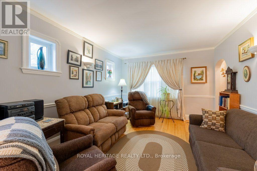 14 Stewart Place, Peterborough (Town Ward 3), Ontario  K9J 3L9 - Photo 4 - X14133130