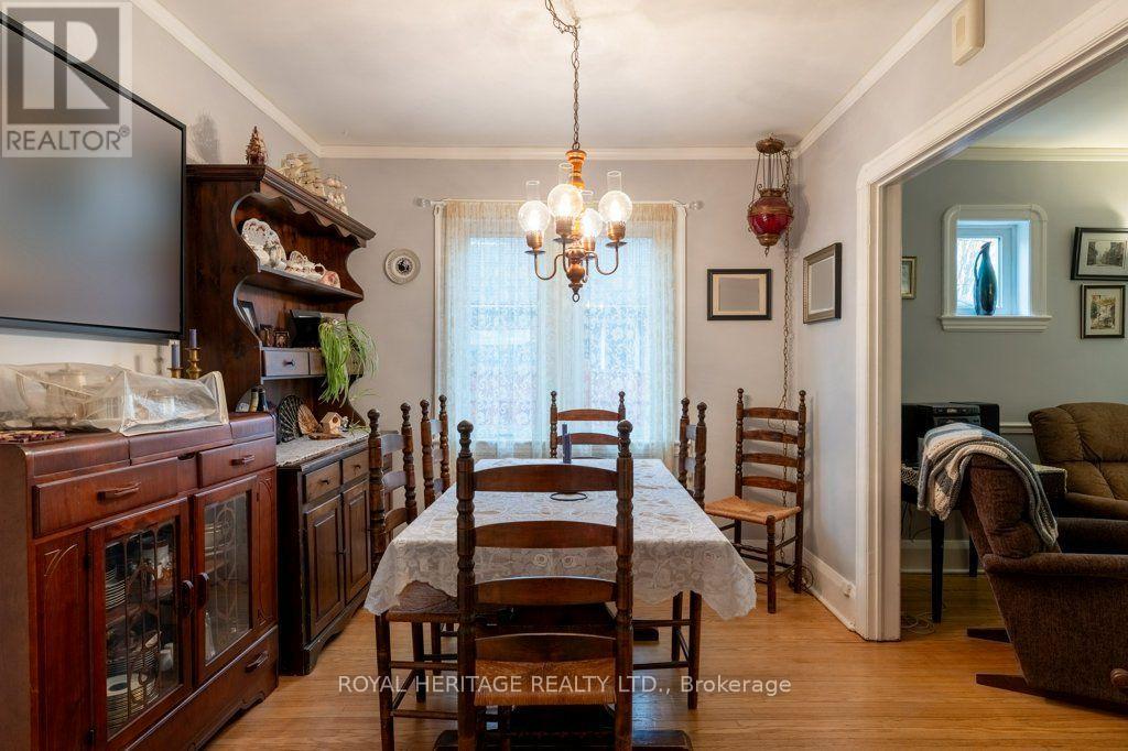 14 Stewart Place, Peterborough (Town Ward 3), Ontario  K9J 3L9 - Photo 7 - X14133130