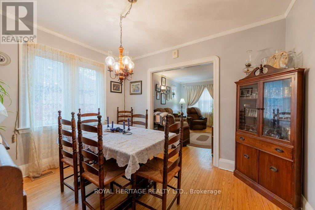 14 Stewart Place, Peterborough (Town Ward 3), Ontario  K9J 3L9 - Photo 8 - X14133130