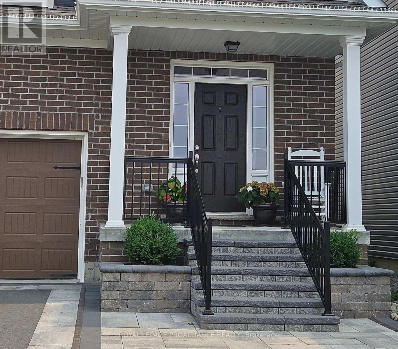 477 Grange Way, Peterborough (Northcrest Ward 5), Ontario  K9H 0H8 - Photo 2 - X14133434
