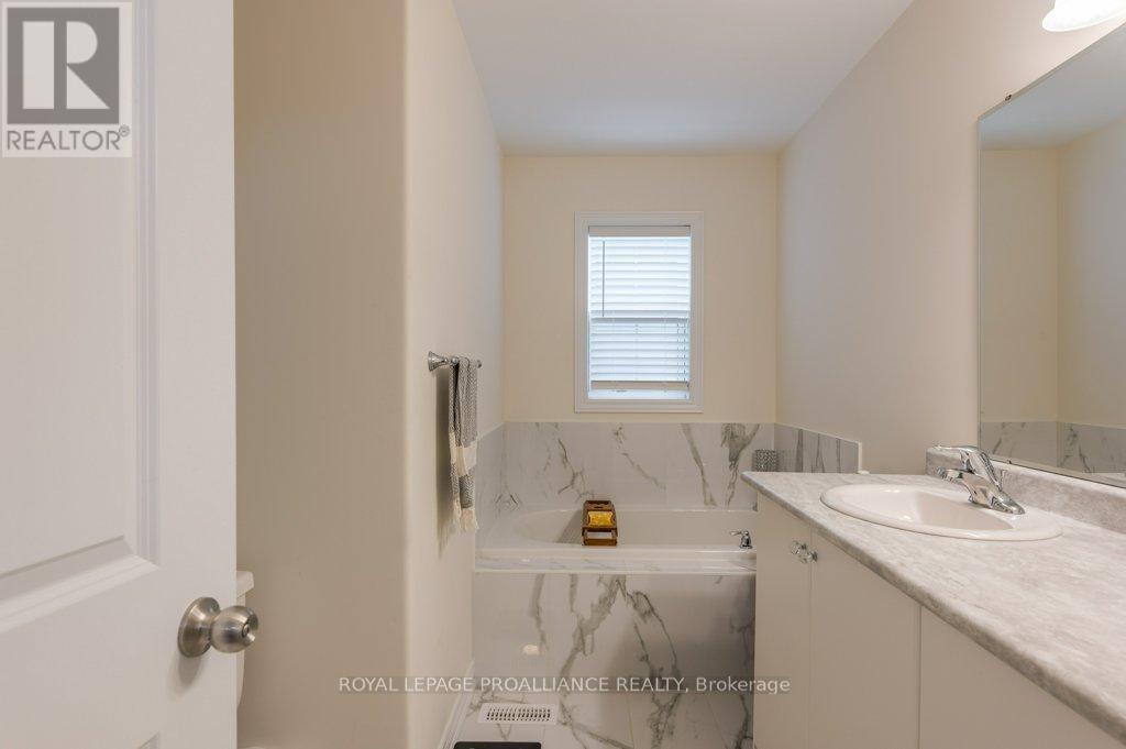477 Grange Way, Peterborough (Northcrest Ward 5), Ontario  K9H 0H8 - Photo 27 - X14133434