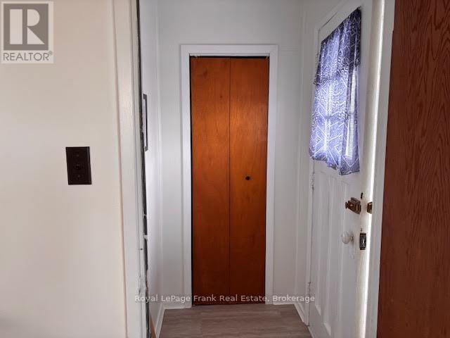 722 Gillespie Avenue, Peterborough (Otonabee Ward 1), Ontario  K9J 4B7 - Photo 5 - X14133724
