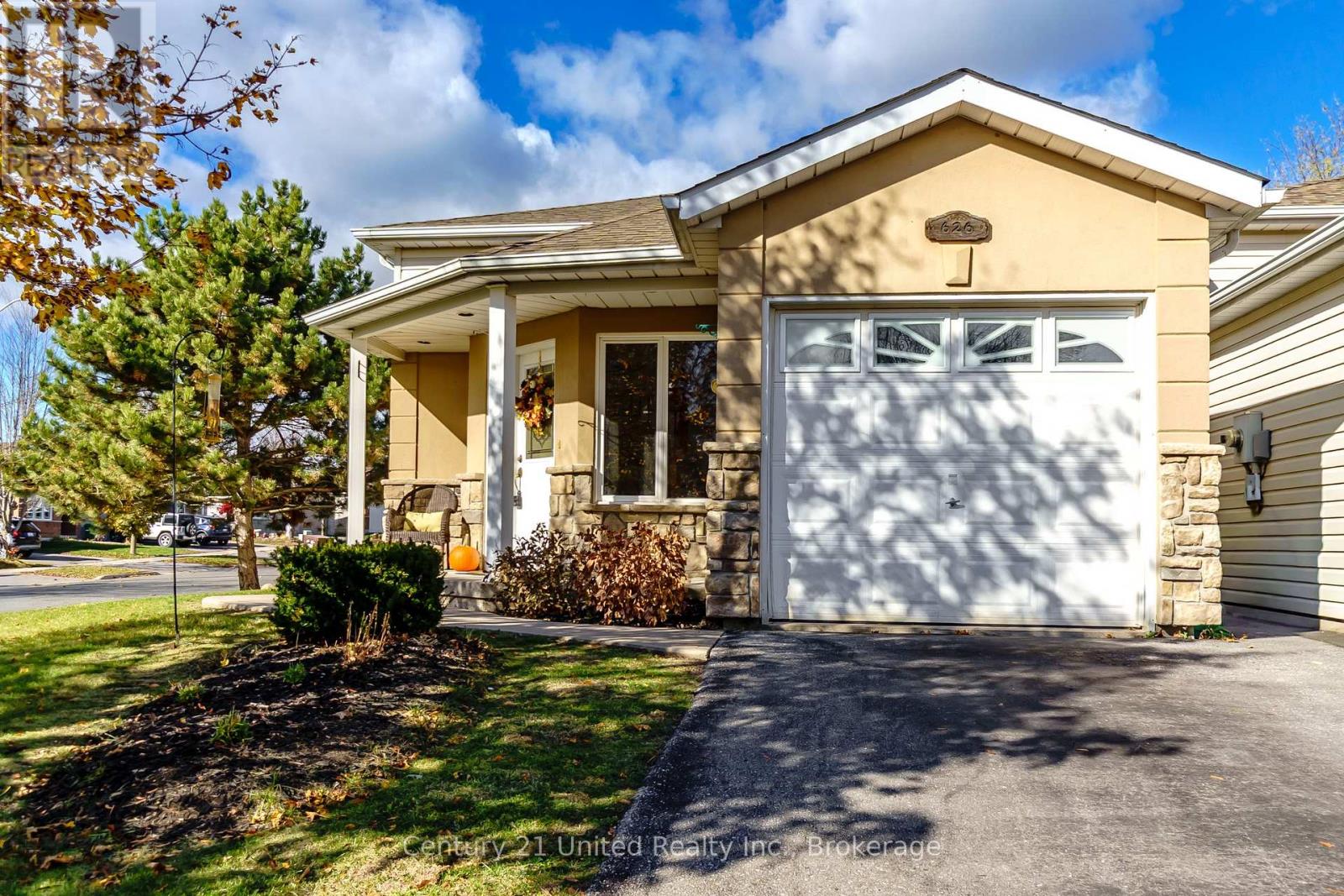 626 Trailview Drive, Peterborough (Ashburnham Ward 4), Ontario  K9J 8P3 - Photo 2 - X14134230