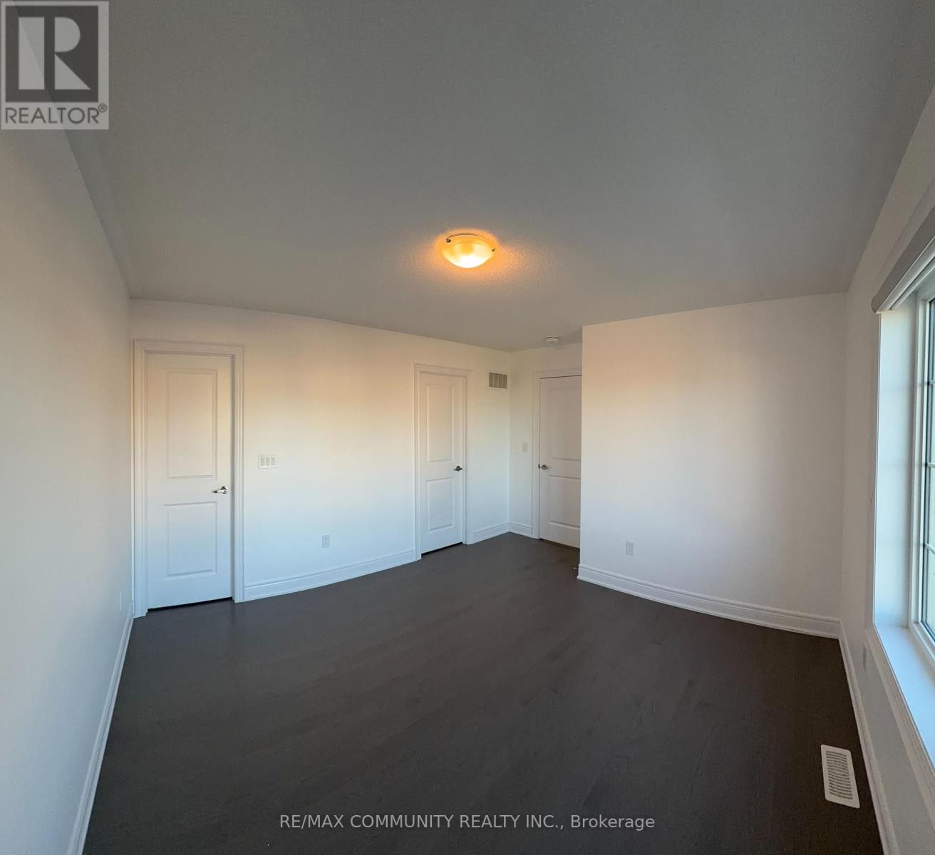6 Wesley Brooks Street, Clarington (Newcastle), Ontario  L1B 0W4 - Photo 17 - E14134674