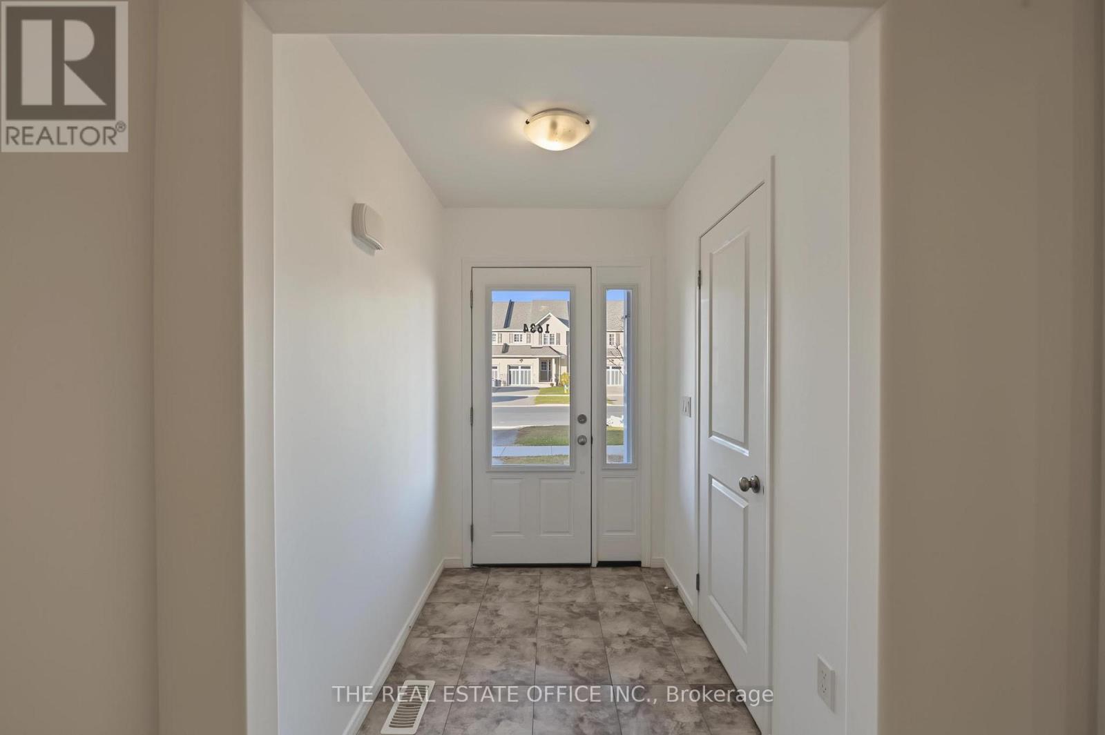 1634 Hetherington Drive, Peterborough, Ontario  K9L 0G6 - Photo 2 - X14134962