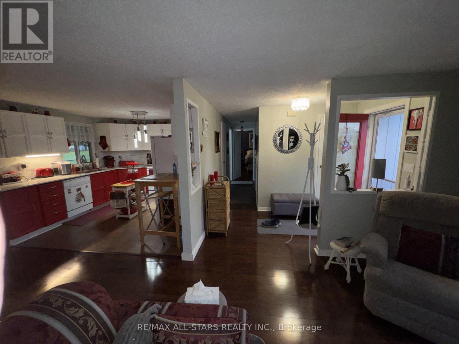 17 Pineridge Court, Clarington (Newcastle), Ontario  L1B 1B9 - Photo 12 - E14135472