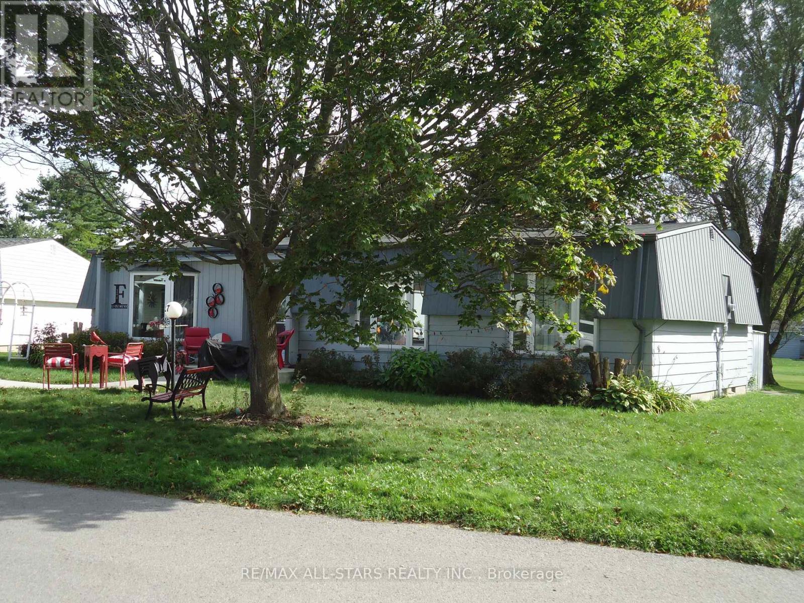 17 Pineridge Court, Clarington (Newcastle), Ontario  L1B 1B9 - Photo 34 - E14135472